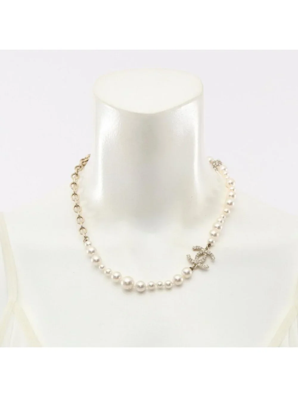 Chanel Necklace CC Logo White Pearl